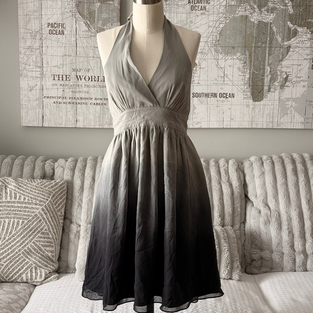 Express silk dress color gray in women’s size s‎